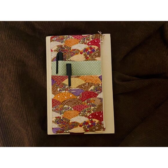 Attachable Pen Pouch, Elastic Notebook & Journal Holder, Traditional Japanese - Picture 2 of 16